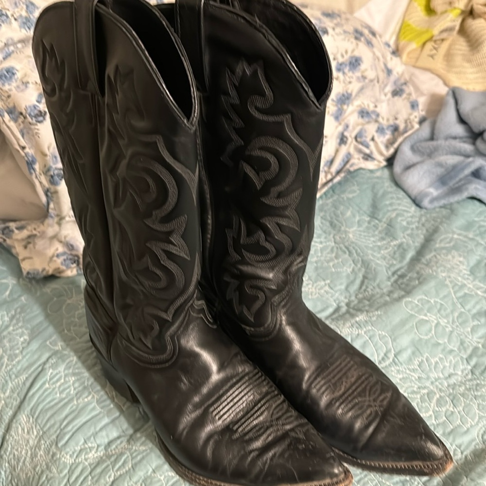 J Chisholm men’s boots